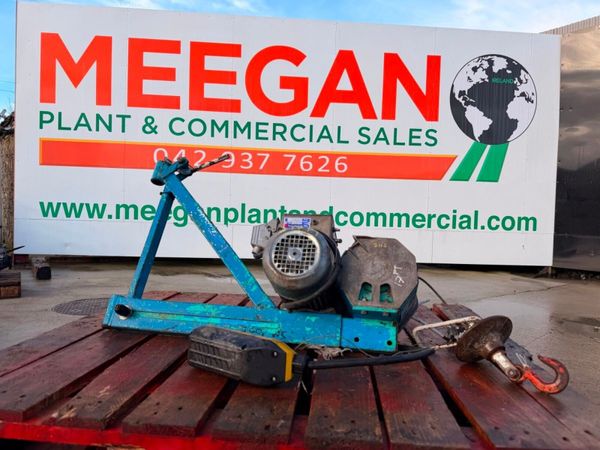 Electric Scaffold Hoist 200kg Builders Lifting Hoi 381609029