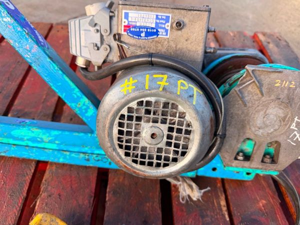 Electric Scaffold Hoist 200kg Builders Lifting Hoi 381609033