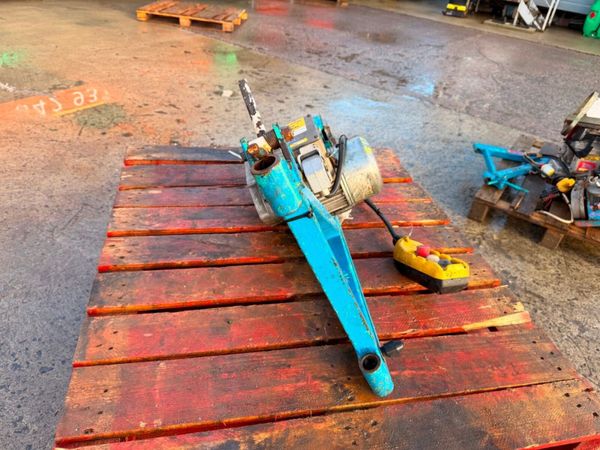 Electric Scaffold Hoist 200kg Builders Lifting Hoi 381609037