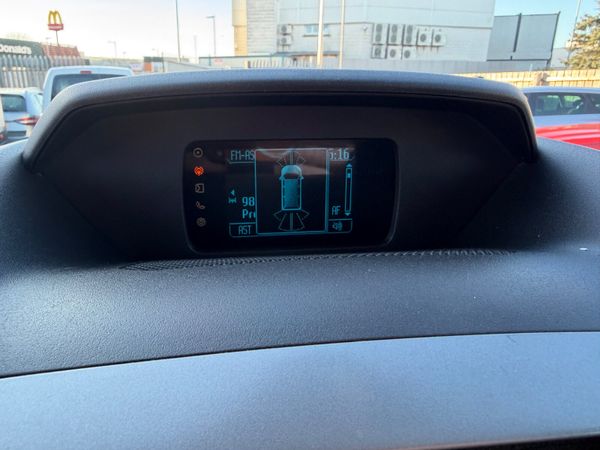 2017 TRANSIT - WHEEL CHAIR ACCESIBLE- LIFT- FLOOR 381757795