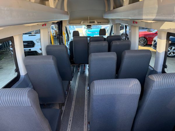 2017 TRANSIT - WHEEL CHAIR ACCESIBLE- LIFT- FLOOR 381757829