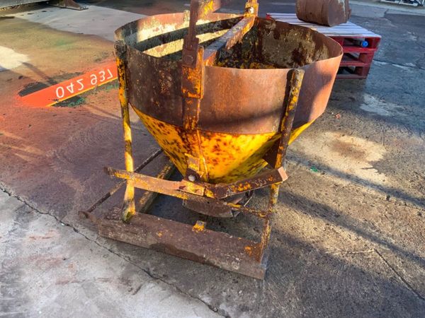 CONCRETE SHUTTERING POURING SKIP.......193v. 381799124