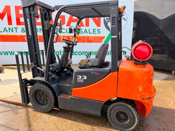 2014 DOOSAN 3.3 / 3 TON GAS FORKLIFT ....116P 381700947