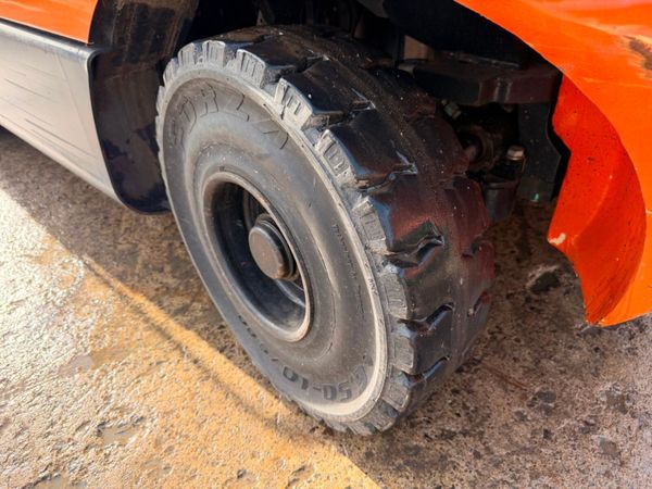 2014 DOOSAN 3.3 / 3 TON GAS FORKLIFT ....116P 381700948