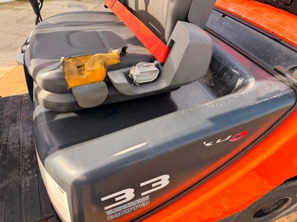 2014 DOOSAN 3.3 / 3 TON GAS FORKLIFT ....116P 381700958