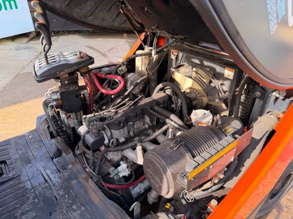 2014 DOOSAN 3.3 / 3 TON GAS FORKLIFT ....116P 381700960