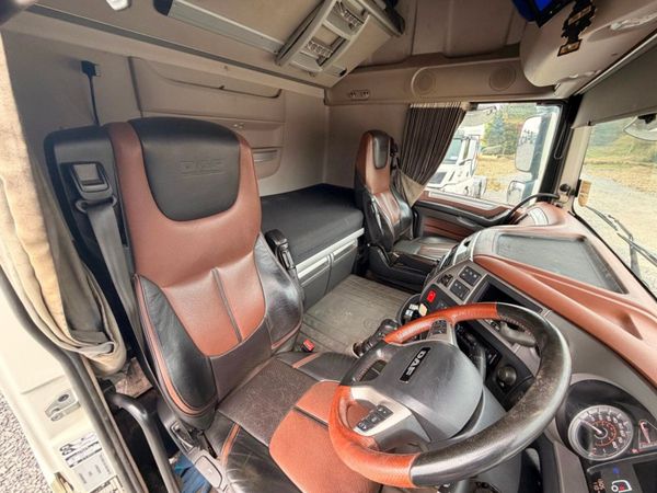 2021 Daf XF 530 ...150 TON...8X4...STGO 3....300 K 381700926