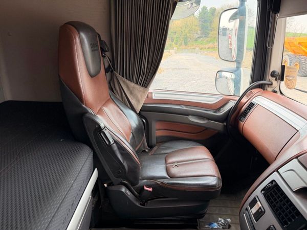 2021 Daf XF 530 ...150 TON...8X4...STGO 3....300 K 381700929