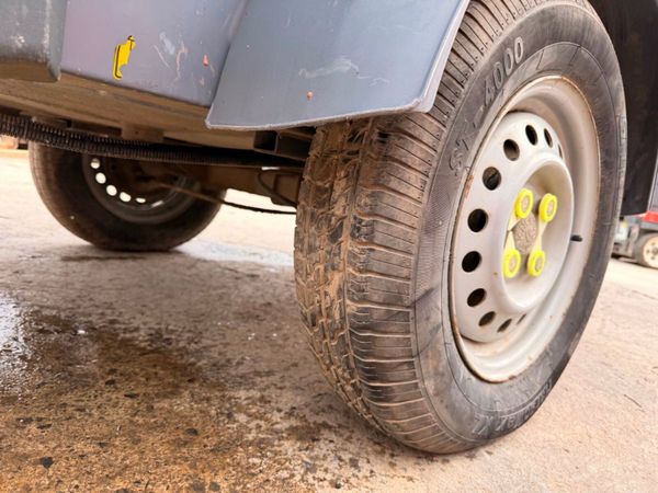 2021 ATLAS..175 CFM ... ROAD AIR COMPRESSOR ... 12 381701079