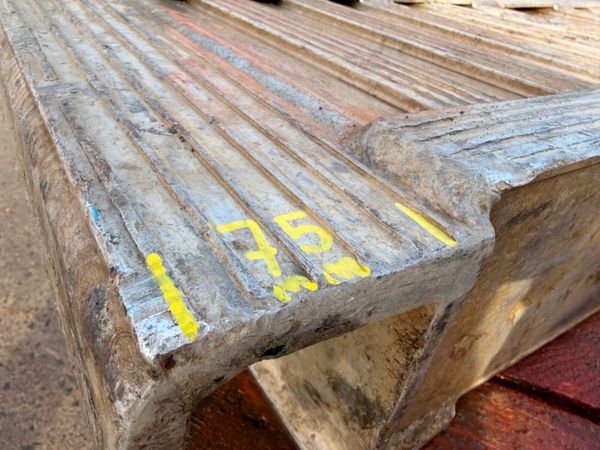 1500mm alloy RAMPS to suit Lowloader .....35v 381701001