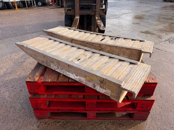 1500mm alloy RAMPS to suit Lowloader .....35v 381701002
