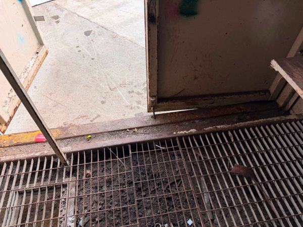 COSHH ...CHEMICAL CONTAINER 10 X 8 .....4799 381722293