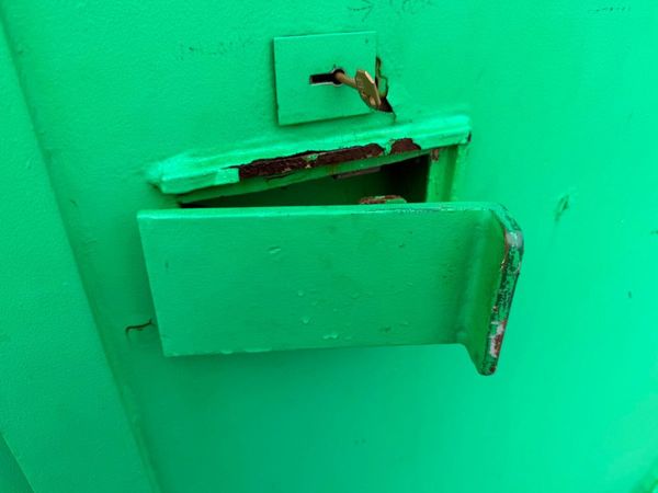 COSHH ...CHEMICAL CONTAINER 10 X 8 .....4793 381722380