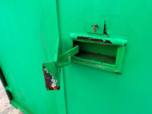 COSHH ...CHEMICAL CONTAINER 10 X 8 .....4793 381722382