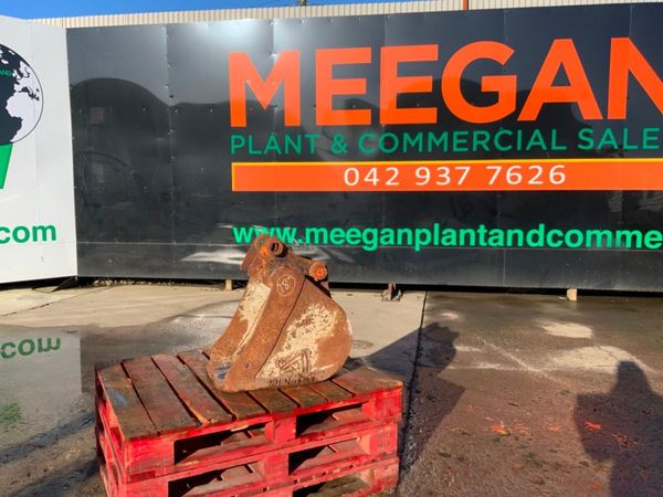 18" DIGGING BUCKET............45mm.........18p. 381735618