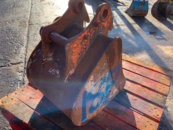 18" DIGGING BUCKET............45mm.........18p. 381735624