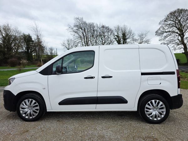 Peugeot Partner 2018 381851420