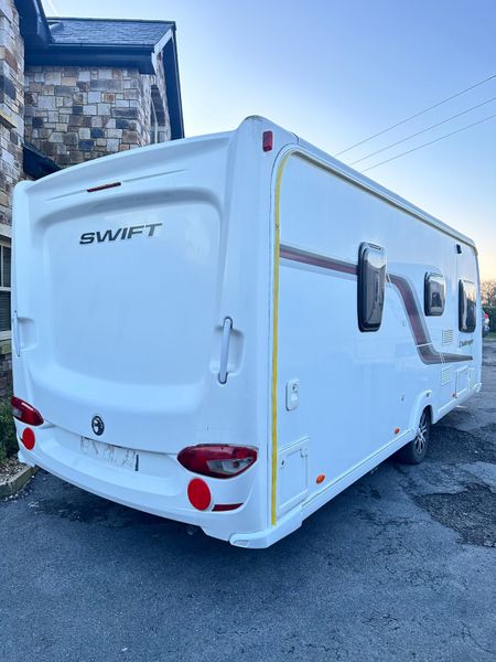 ✨STUNNING SWIFT CHALLENGER 4 BERTH FIXED BED✨ 381870273