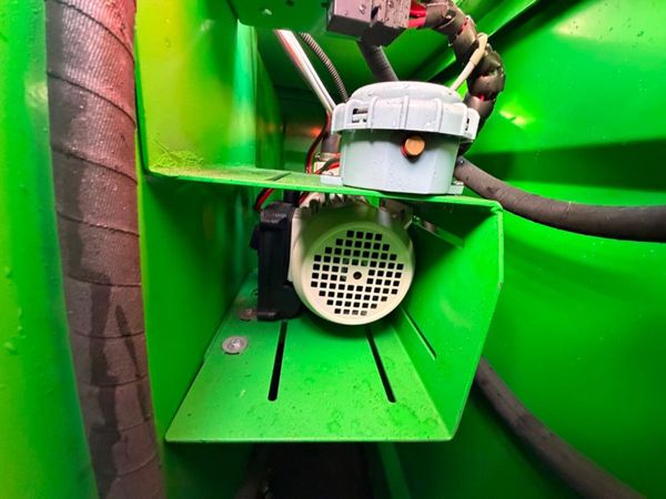 new 2023 DYMAC 2650 litres fuel bowser adblue...18 381833262