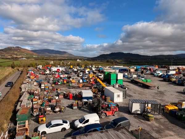 new 2023 DYMAC 2650 litres fuel bowser adblue...18 381833280