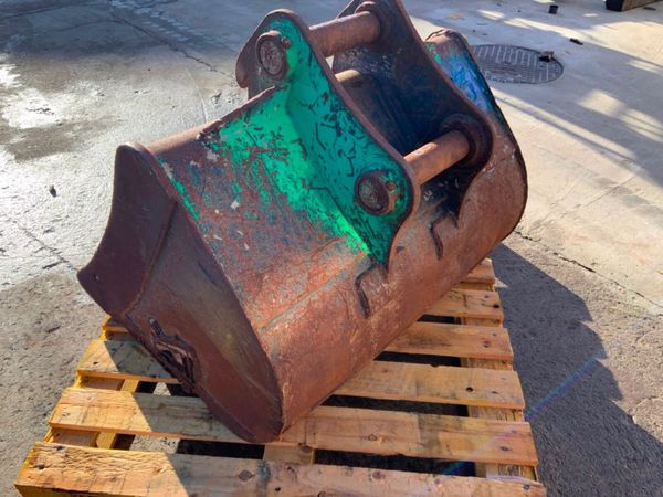 36" DIGGING BUCKET.....60mm PINS.........BP05. 381942429