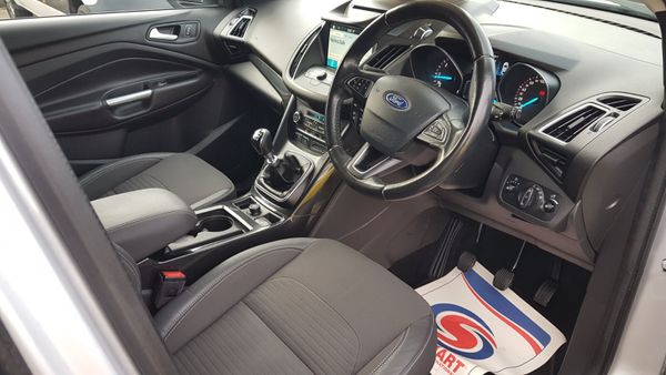 Ford Kuga CREWCAB 182D TOP SPECK VAT INVOICE 381948298