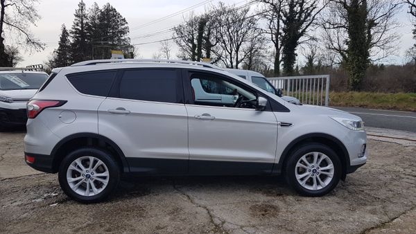 Ford Kuga CREWCAB 182D TOP SPECK VAT INVOICE 381948342
