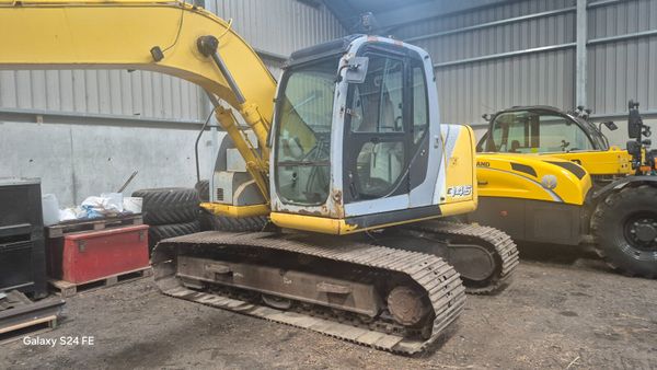 New Holland E145 381960126