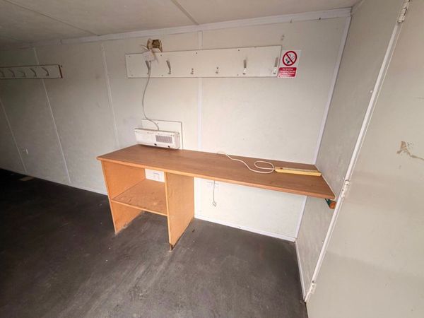 20 x 8 SITE OFFICE CABIN CONTAINER.....4514 381961057