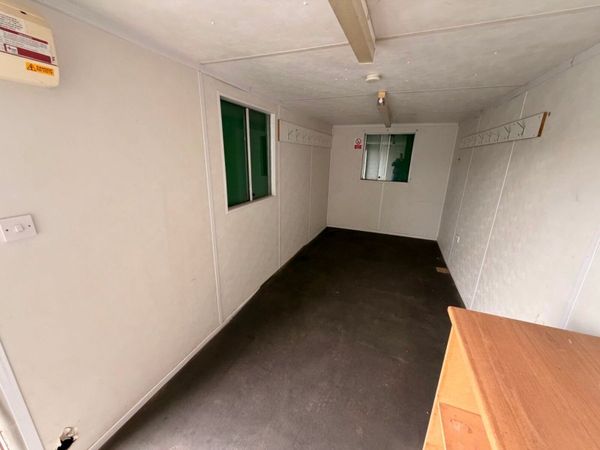 20 x 8 SITE OFFICE CABIN CONTAINER.....4514 381961058