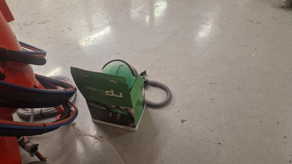 Sand blasting machine 381962464