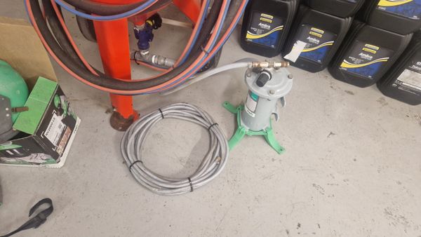 Sand blasting machine 381962468