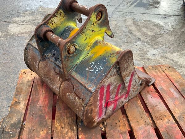 24" MINI DIGGER BUCKET......40mm PINS.......141. 381998583