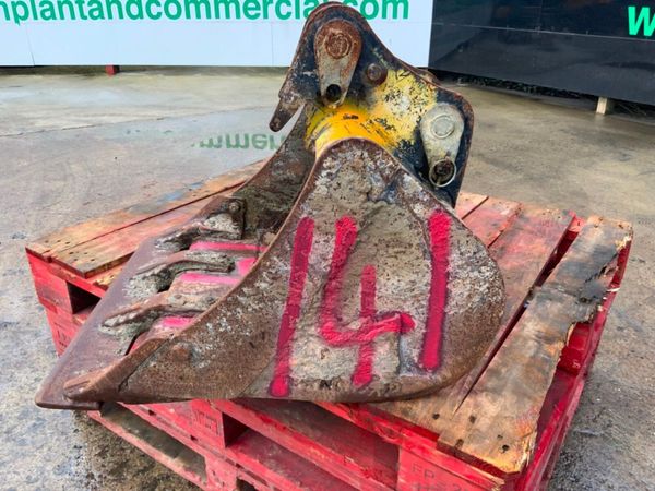 24" MINI DIGGER BUCKET......40mm PINS.......141. 381998593