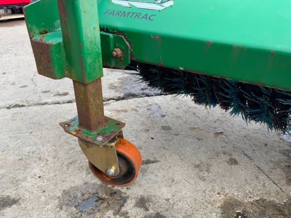 SUTTON ROAD SWEEPER....3 POINT LINKAGE....128s. 381998640