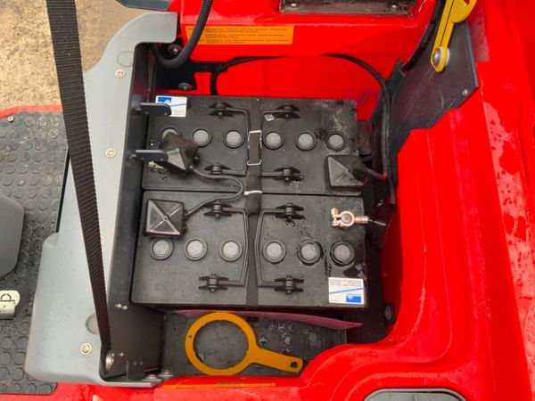 2024 HAKO B75r RIDE ON FLOOR POLISHER.....1146. 381998740