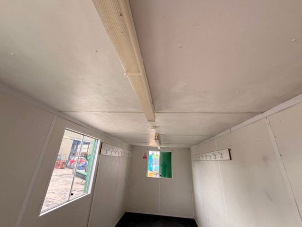 20 x 8 SITE OFFICE CABIN CONTAINER.....4514 381998798