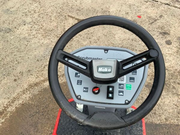 2024 HAKO B75r RIDE ON FLOOR POLISHER.....1146. 381998704