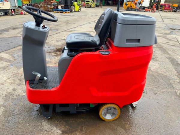 2024 HAKO B75r RIDE ON FLOOR POLISHER.....1146. 381998711