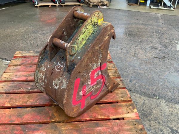 12" DIGGING BUCKET.......40mm PINS........45. 382043966