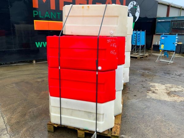 HERAS FENCING WATER BARRIER BASES.......1700t. 382043920