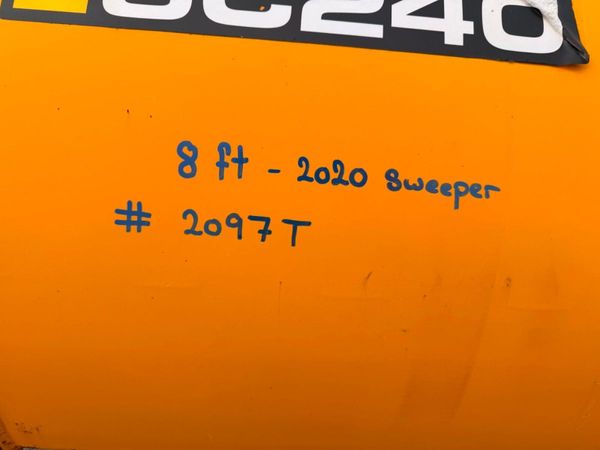 2020 JCB SWEEPER BRUSH collectors box ....2097T 382063181