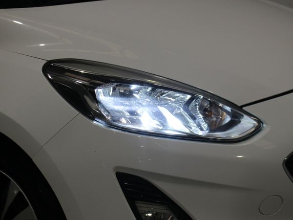 FORD FIESTA 1.5 TDCI 85 Van 7250 plus VAT 382070210