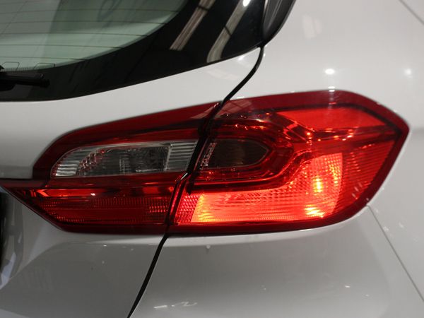 FORD FIESTA 1.5 TDCI 85 Van 7250 plus VAT 382070211