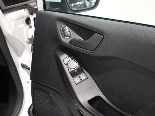 FORD FIESTA 1.5 TDCI 85 Van 7250 plus VAT 382070214