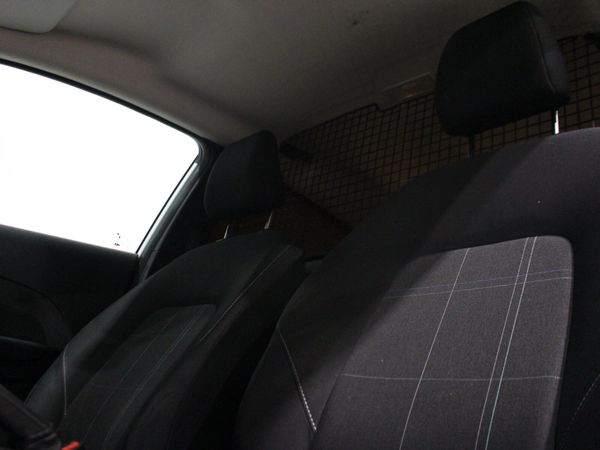 FORD FIESTA 1.5 TDCI 85 Van 7250 plus VAT 382070220