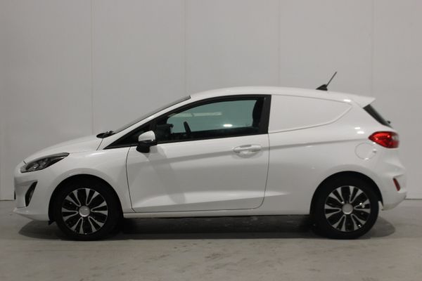 FORD FIESTA 1.5 TDCI 85 Van 7250 plus VAT 382070222