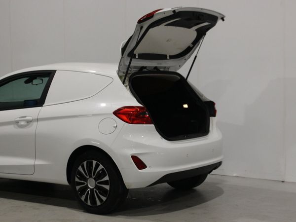 FORD FIESTA 1.5 TDCI 85 Van 7250 plus VAT 382070223