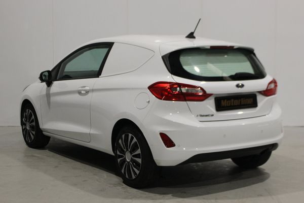 FORD FIESTA 1.5 TDCI 85 Van 7250 plus VAT 382070224