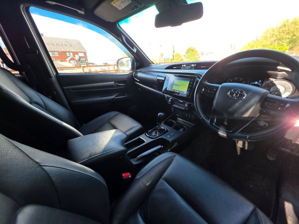 2022 Toyota Hilux Invincible X 2.8 D-4D Auto 382021186